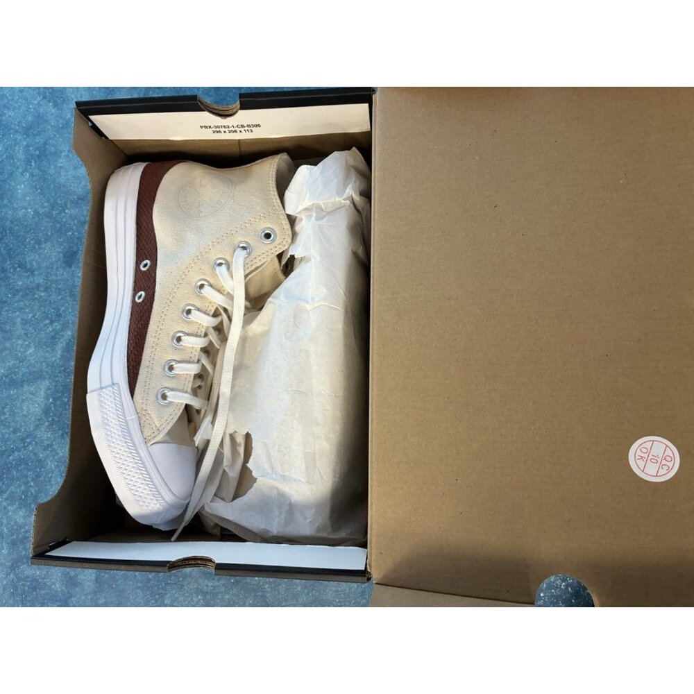 Converse Chuck Taylor womens shoes size 9/mens shoes size 7  white new with box - Picture 10 of 10